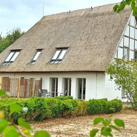 Schwarbe - Reethaus Paulsen We 2 Peter * Altenkirchen (Mecklenburg-Vorpommern)