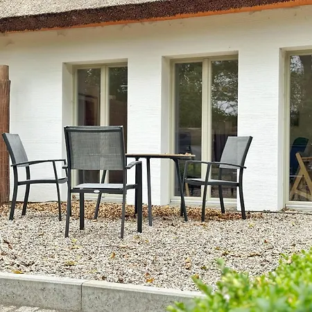 Schwarbe - Reethaus Paulsen We 2 Peter * Altenkirchen (Mecklenburg-Vorpommern)